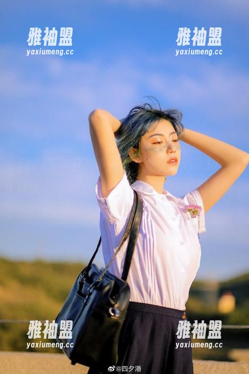 无聊又没事做？来登录www.17，在这“瓜田”里，玩转幽默的无敌时光吧！