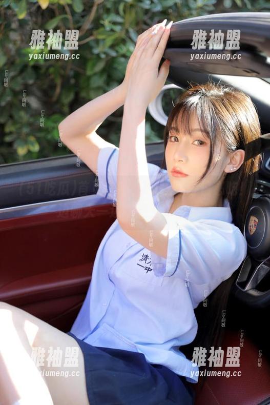 首页来袭，51吃瓜今日必吃！一边聊天一边吃瓜，完美结合？