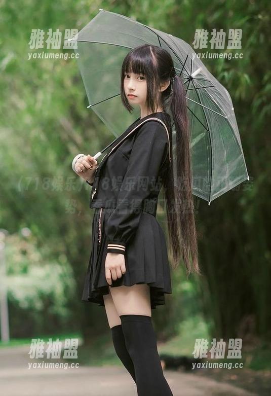 718娱乐网站，吃瓜的正确姿势，看瓜看得胸口发热！