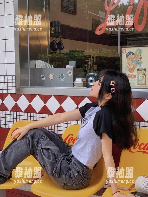 突然翻开91吃瓜网页，竟被视频里的“面条碰撞”吸引！这也太沙雕了吧？