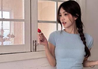 观看“吃瓜头条”，忍不住觉得这比我家邻居吵架的声音还好听～