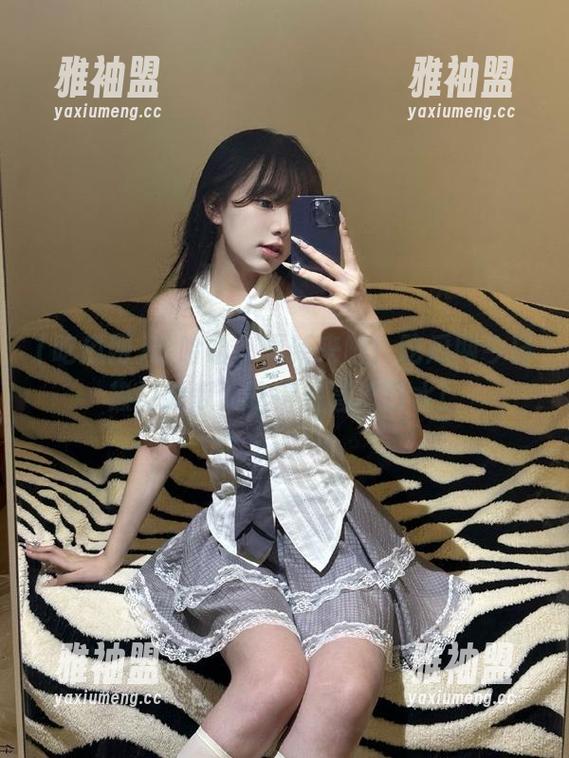 哈哈哈，更新来啦！吃瓜网今日热门大瓜，吃得我直流口水！