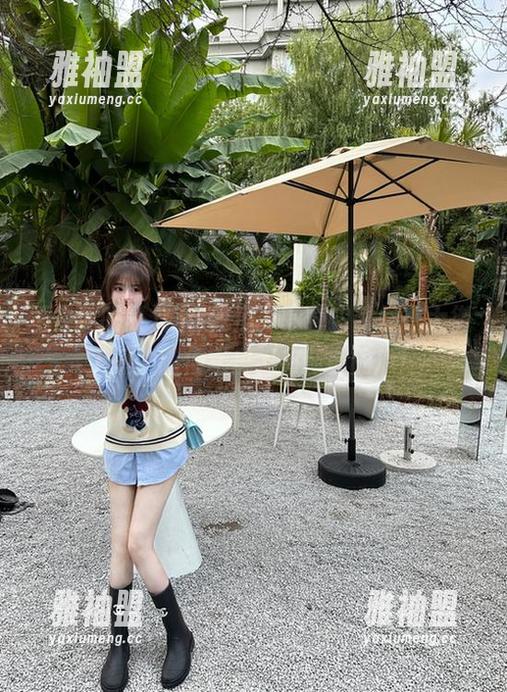 快手吃瓜 快手吃瓜,下载它就像在大街上逛,随便哪里都有新鲜的瓜!