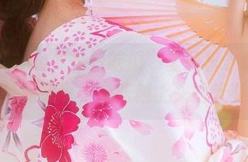 “每日吃瓜”里藏着永久不灭的黑暗故事，越吃越上头的节奏。
