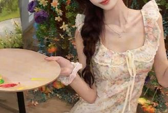 被吸引的观看者们，快来黑料不打烊的传送门里探索荒谬之境。