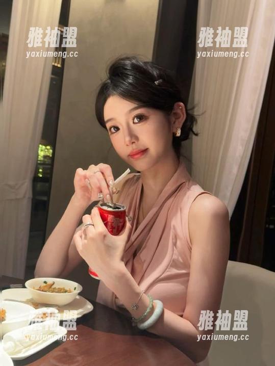 有趣！“黑料吃瓜”官网发布的料，总让我停留不忍直视…