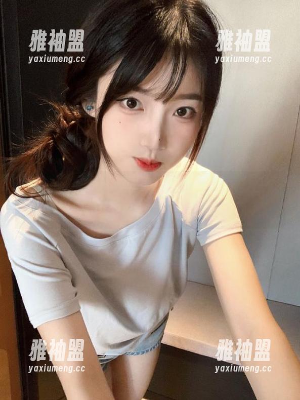 黑料吃瓜网5.0首页就是个背景板，太吸引了，坐等瓜～