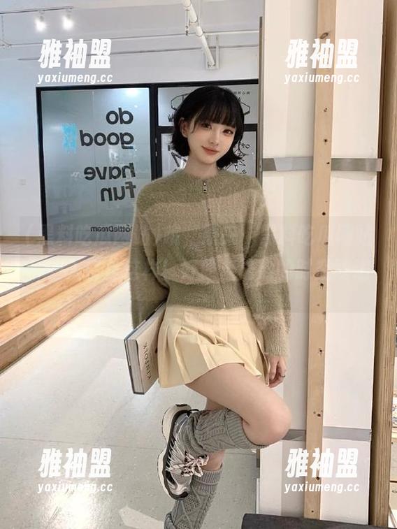哦，原来“黑料吃瓜网站”的入口是这样！好像魔法般的时空隧道…