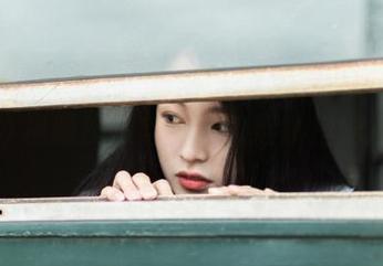 别再迷路了，快来《黑料正能量》视频找方向，或者继续撩妹撩汉也行嘛