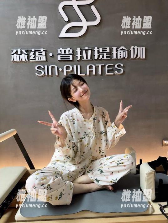 忍不住在“黑料网51”网页上沉迷，各种吃瓜瞬间都是心跳加速的节奏～