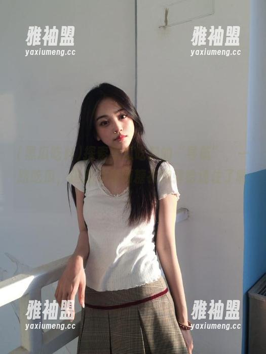 探索黑瓜吃料的“导航”，一路吃瓜，但别被那颗糖衣炮弹给迷住了啊！