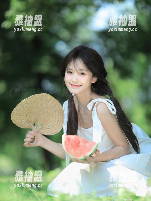 黑网料 和“黑网料”网页相遇,是我与八卦命运交织的一刻。